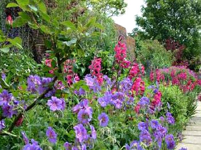 Sissinghurst- Courtyard Garden