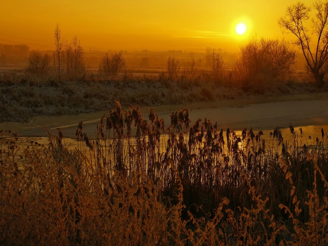 river-1843728_1280-jpg-beautiful-winter-landscape-sunrise-121516-re-sized