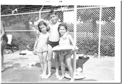 Dallas- 3 kids at pool