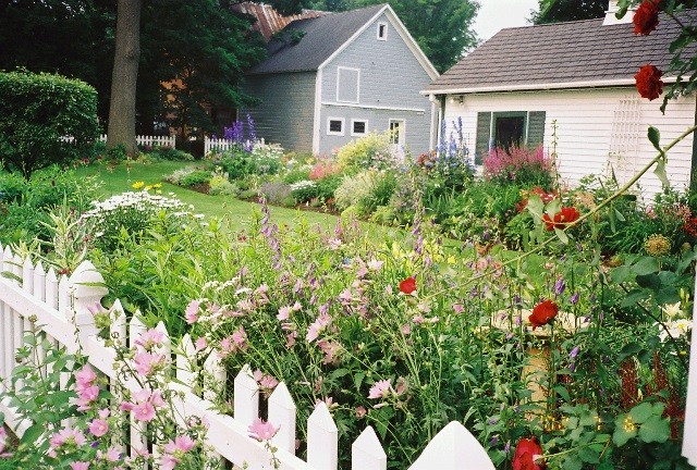 Right-Size Flower Gardens