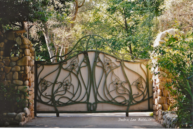 Art Nouveau gate