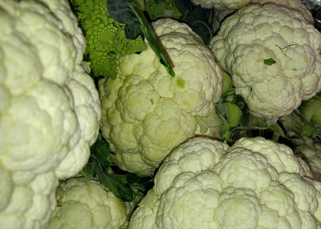 Cauliflowers from Tel Aviv farmer's market